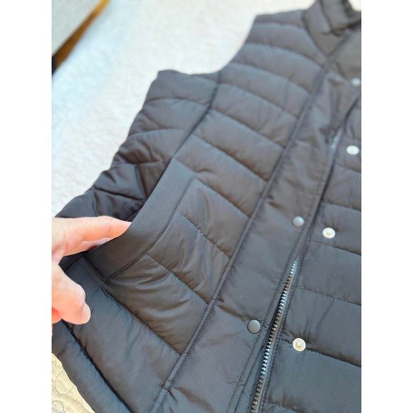 Gap Women Black Quilted Puffer Vest‎ Zip Snap Collar Size Small Lightweight - Picture 2 of 7